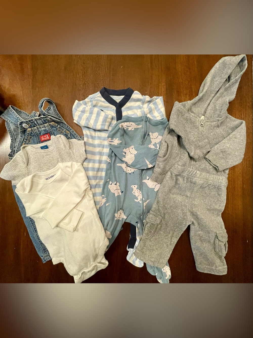 Old Navy Baby Boy Bundle 3-6M/(1) 6-9M Overalls Hoodie Sleepers Neutral Clothes